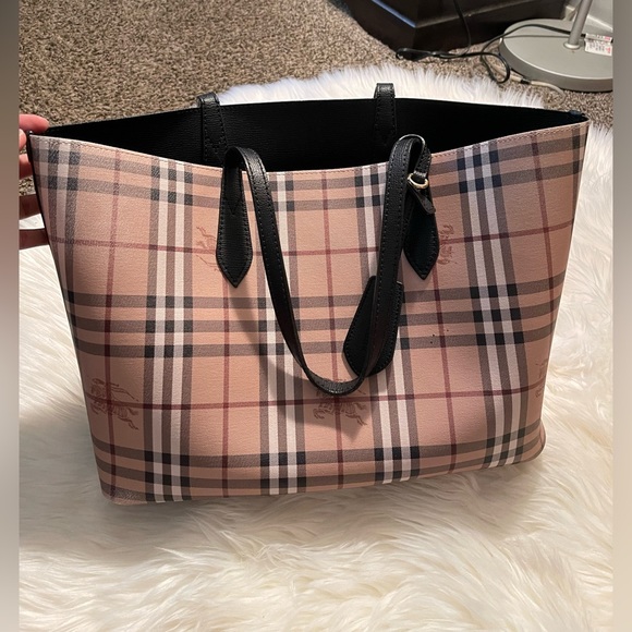 Authentic Burberry Reversible Tote - Picture 3 of 14